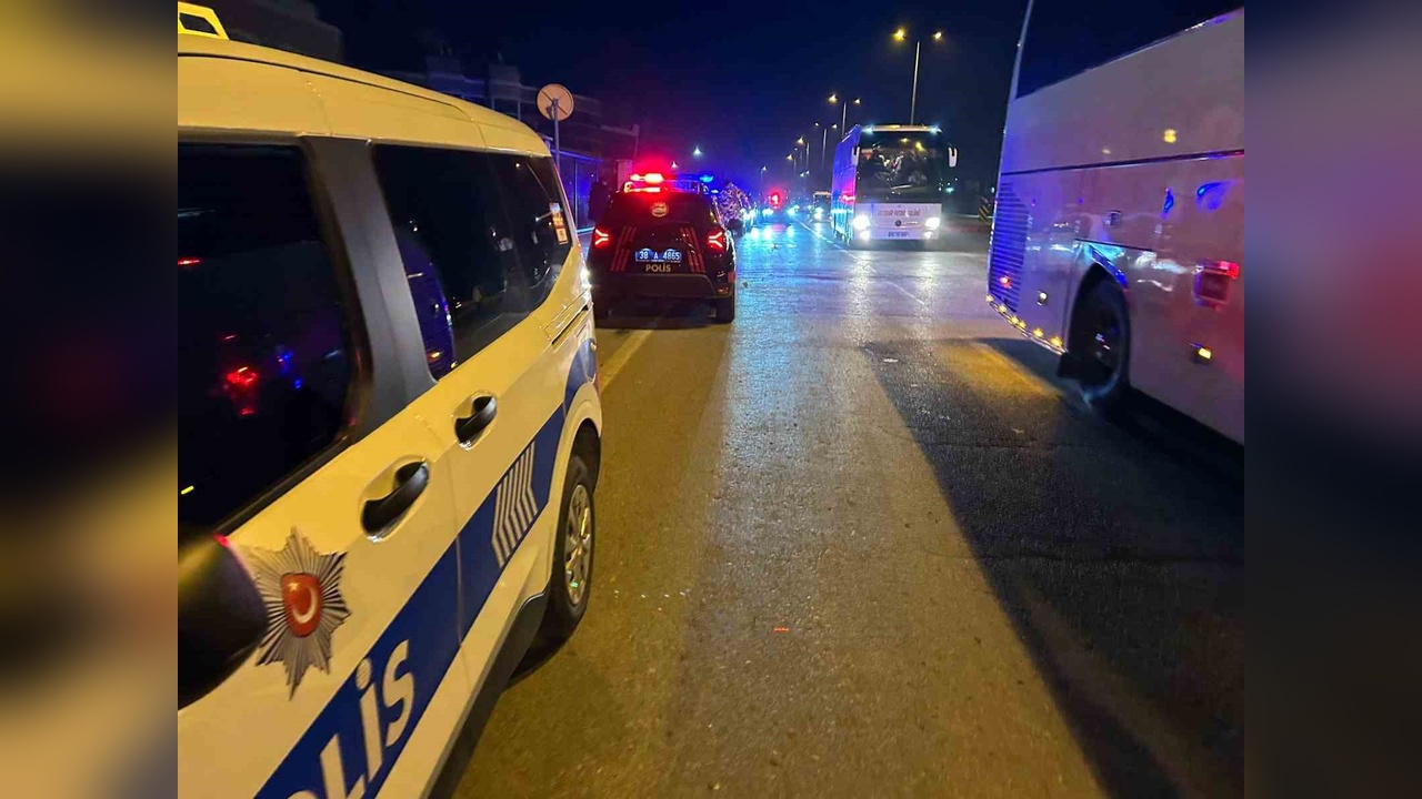 Kayserispor Taraftarlarından Futbolculara Protesto