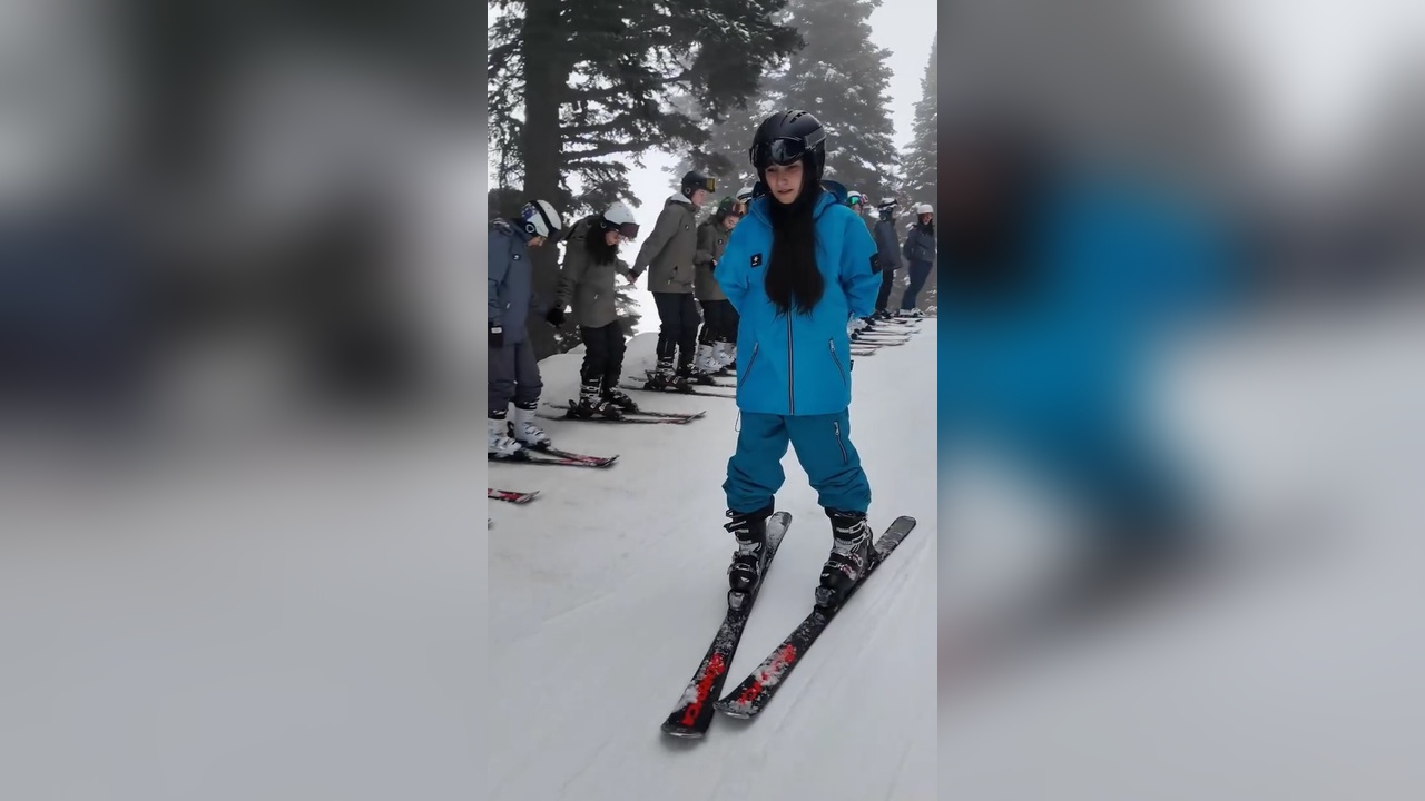 Uludağ Kayak Merkezi'nde İlk Deneyim: 60 Genç Bir Araya Geldi