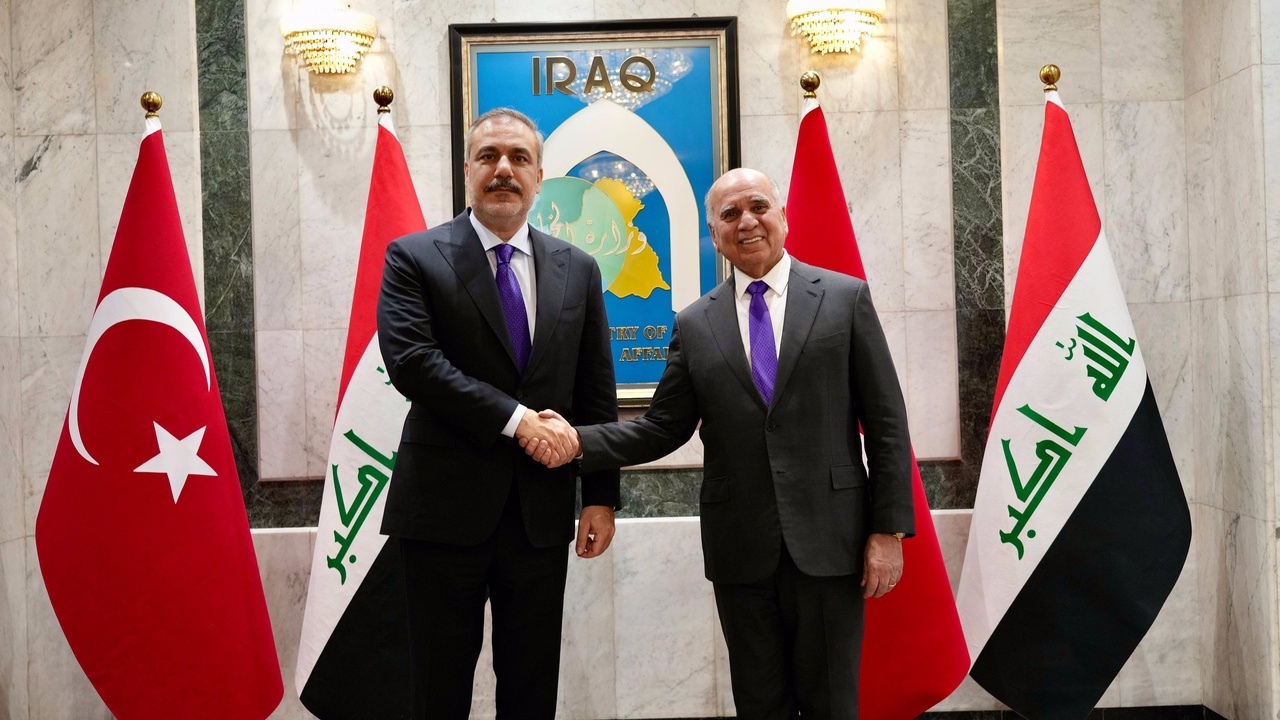Bakan Fidan, Irak Dışişleri Bakanı ile Görüşme Gerçekleştirdi