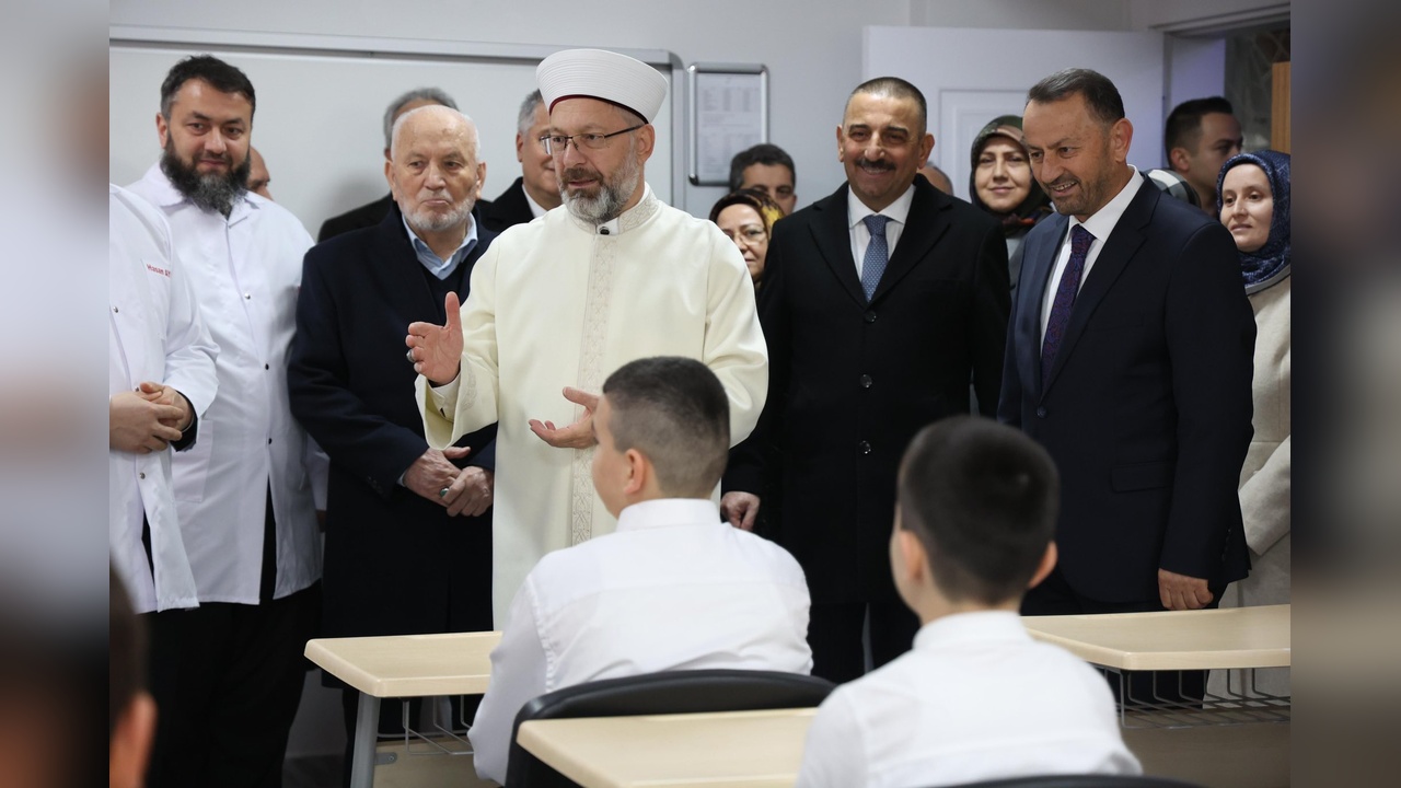 Erbaş'tan Matematik ve Dini Bilimler Üzerine Çarpıcı Açıklama