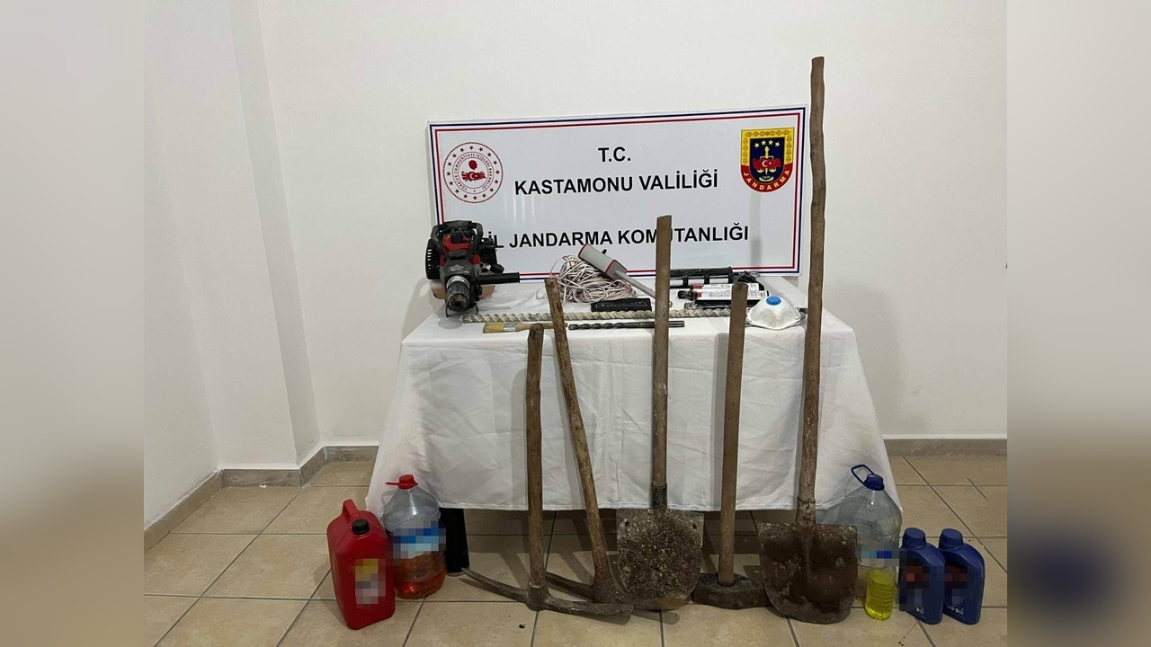 Kastamonu'da Kaçak Kazı Operasyonu: 5 Gözaltı