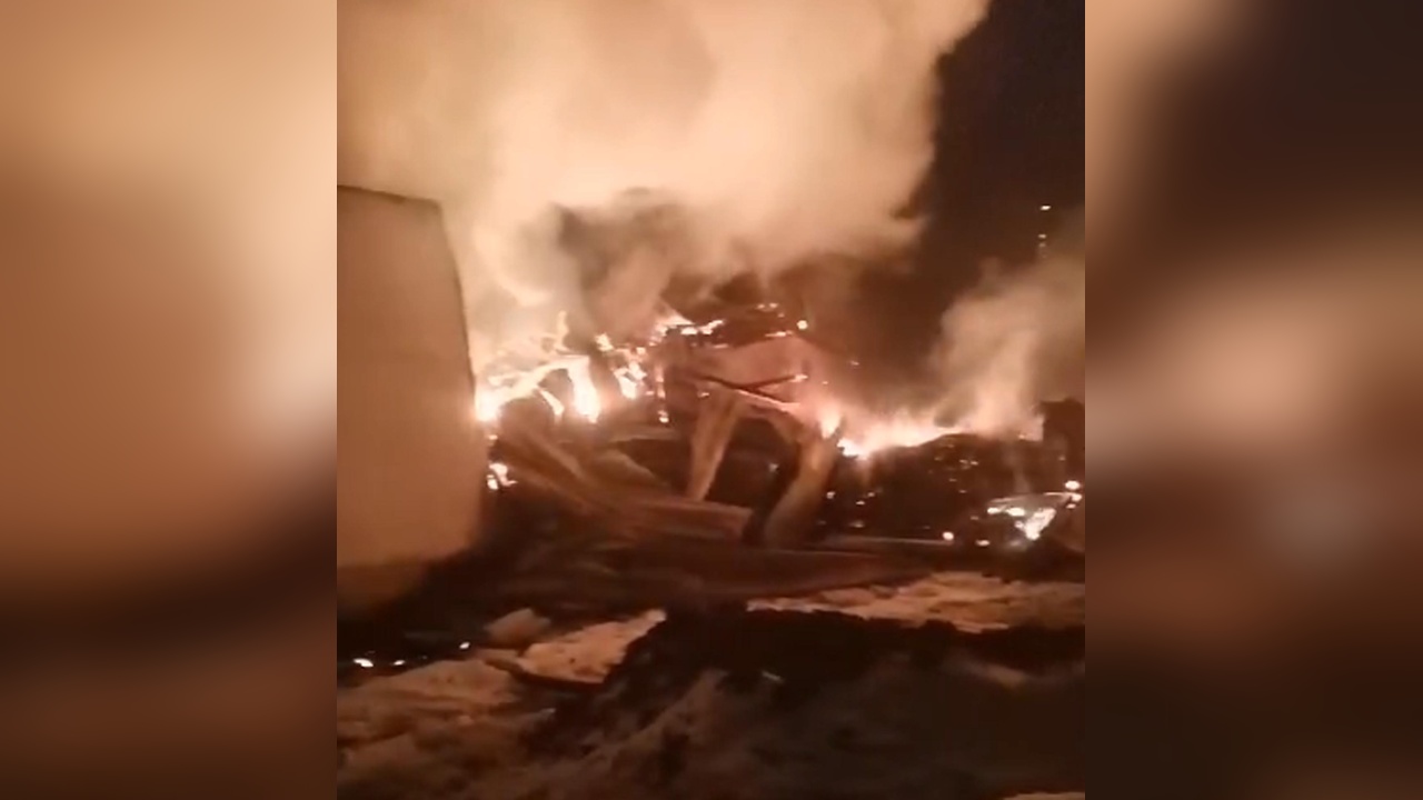 Erzurum'daki Yangın Felaketi: On Ev, Beş Ahır ve Üç Depo Yok Oldu