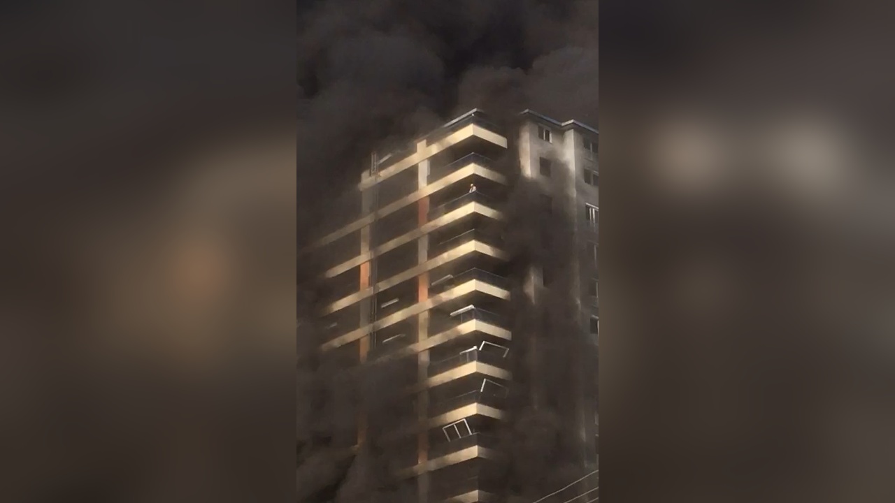 Antalya'daki Otel İnşaatında Yangın: Dört İşçi Kurtarıldı