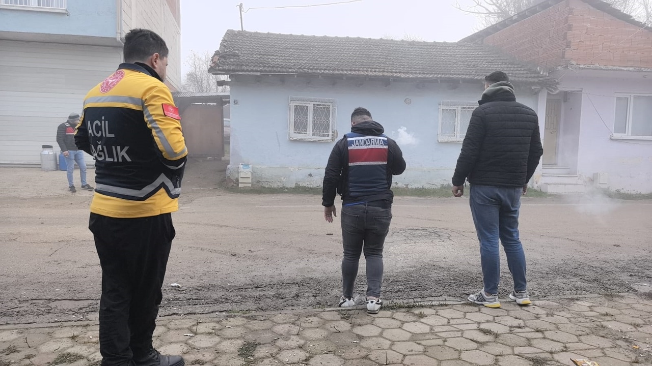 Şüpheli Evde Kendini Kilitledi, İkna Çabaları Devam Ediyor