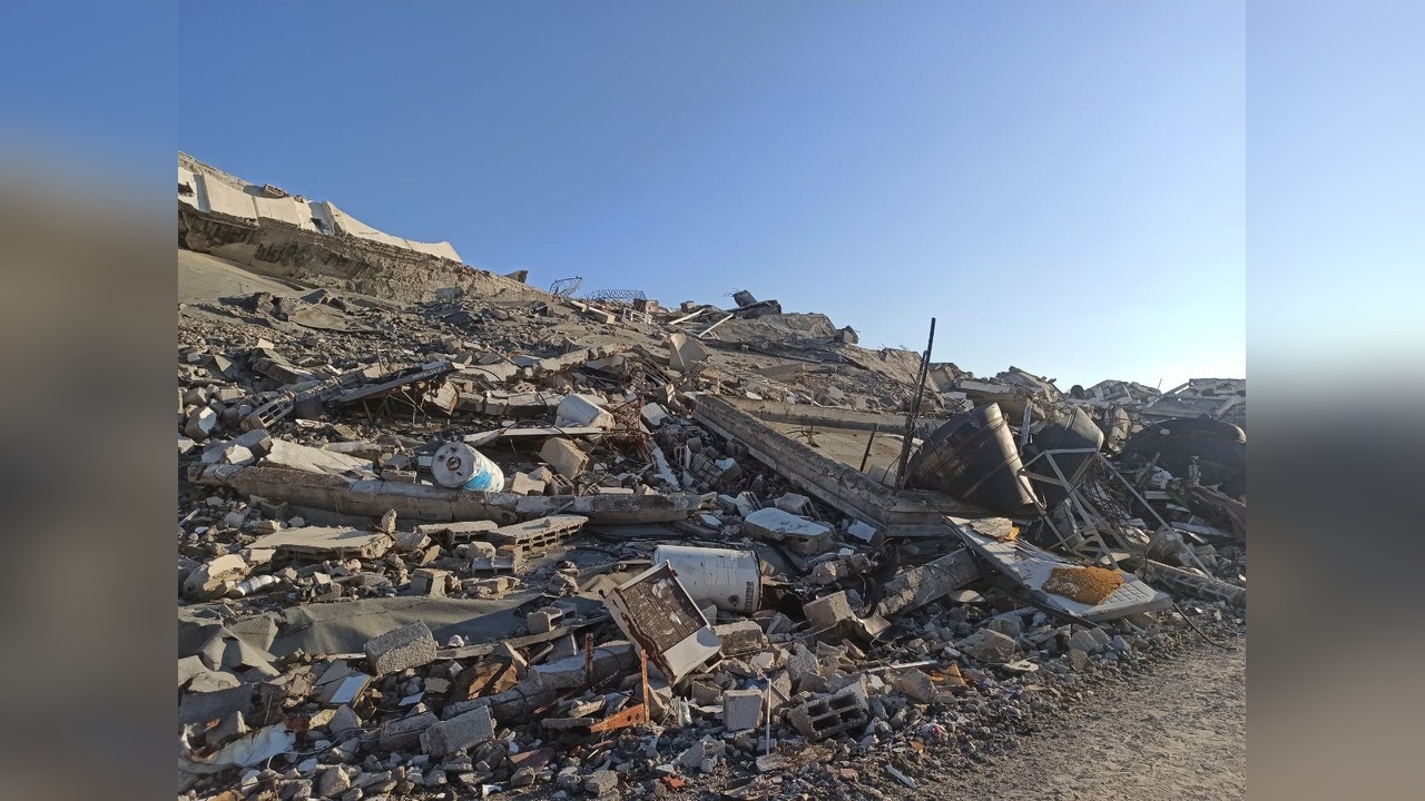 Al-Zahra'ya Dönüşte Yıkım Manzaraları