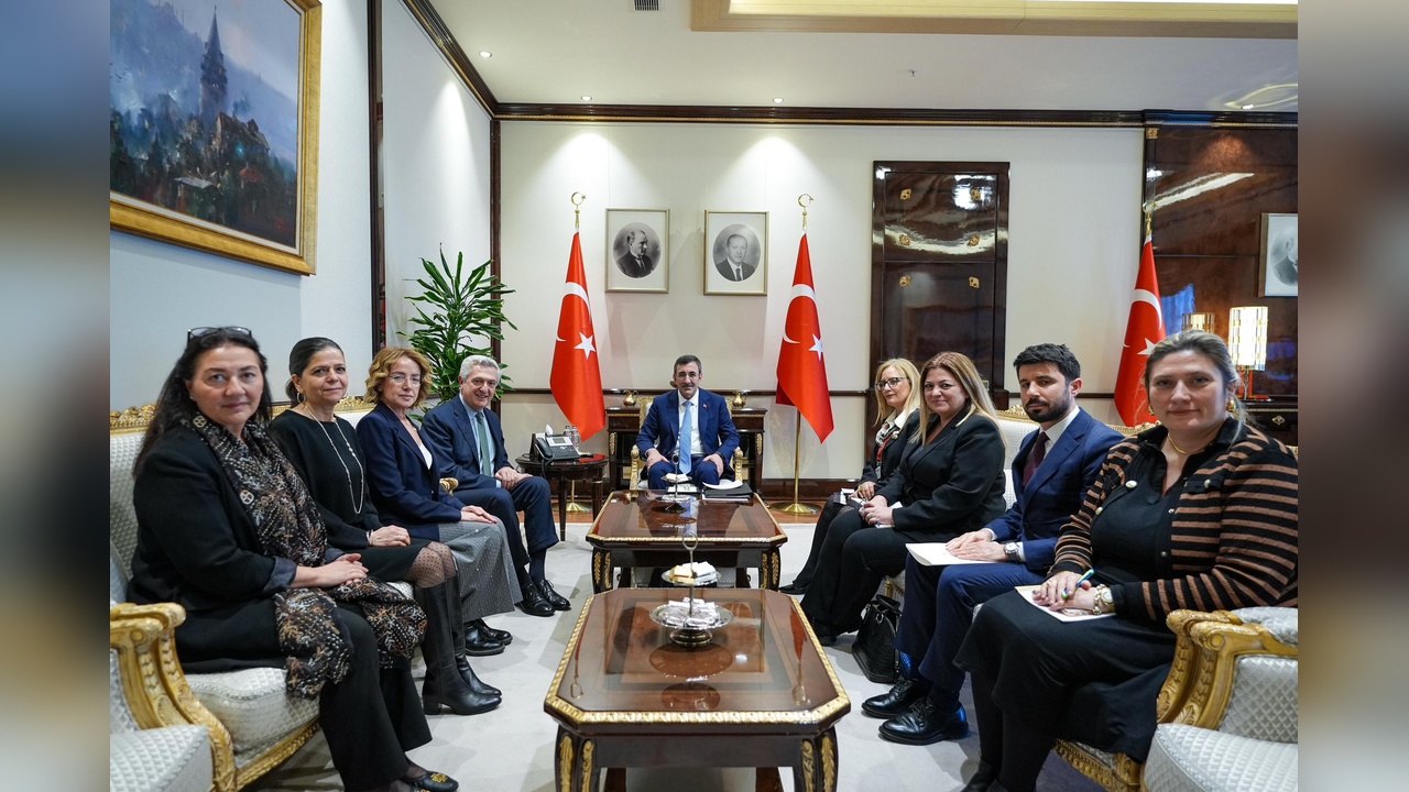 Cevdet Yılmaz ve Grandi'den Mülteci Sorununa Çözüm Arayışı
