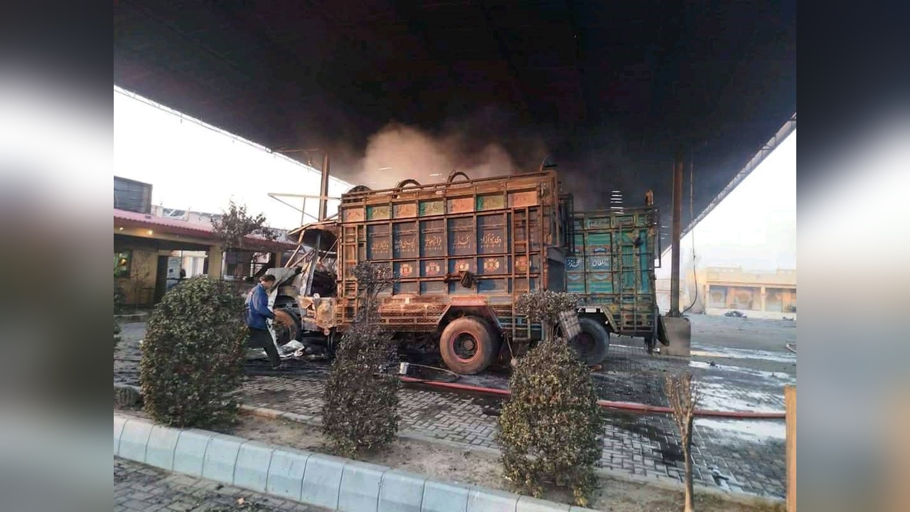Pakistan'da LPG Yüklü Tanker Patlaması: Bir Kişi Hayatını Kaybetti