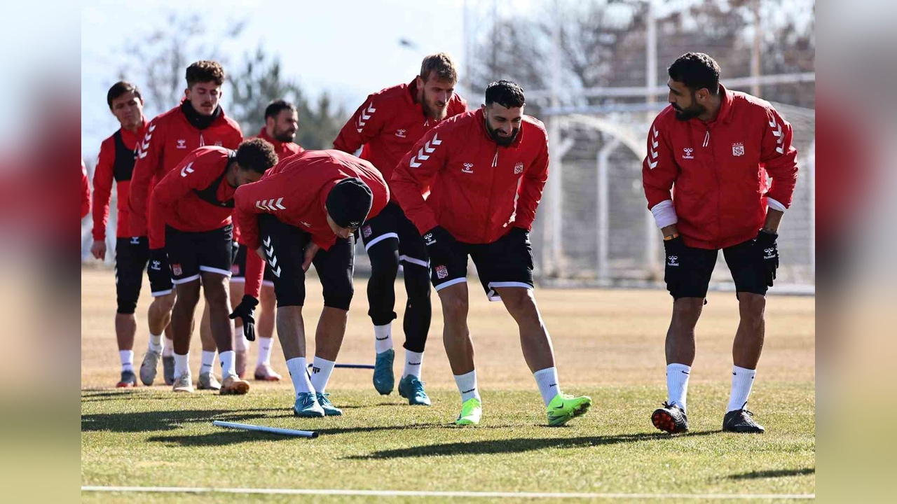 Sivasspor, Taktik Çalışmalarına Devam Ediyor