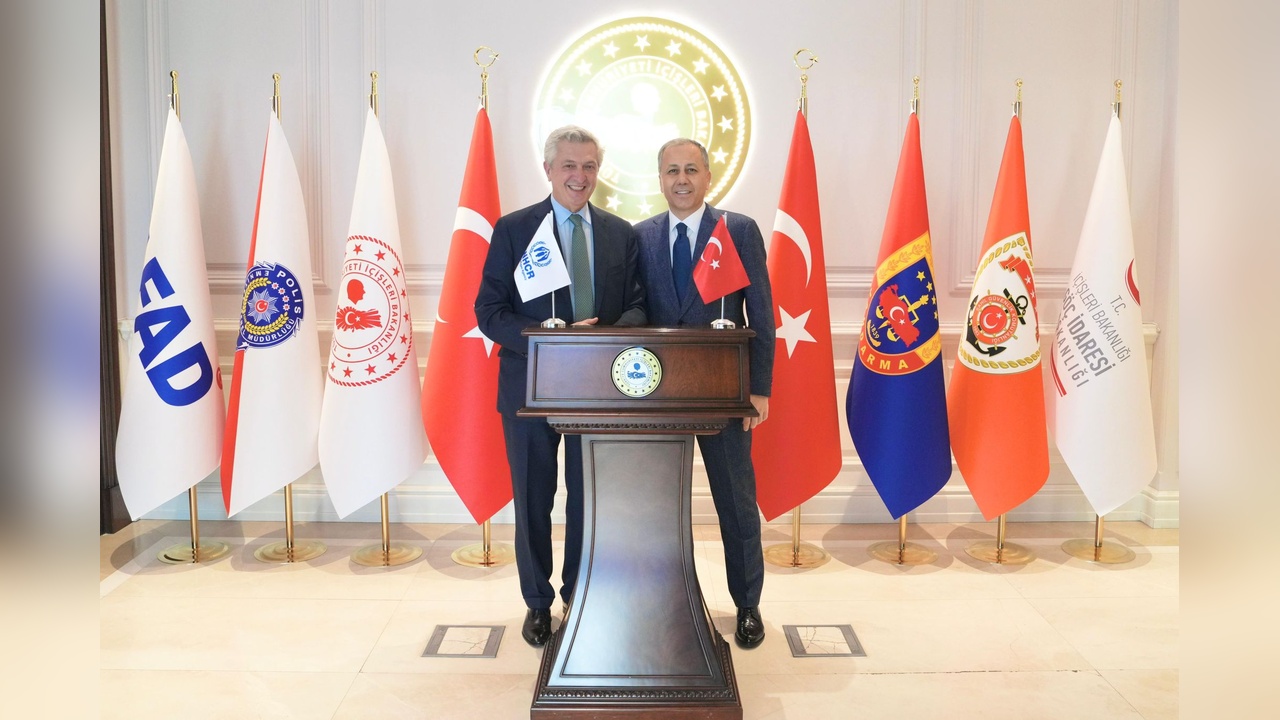 Bakan Yerlikaya ve Grandi'den Mülteci Sorununa Çözüm Arayışı