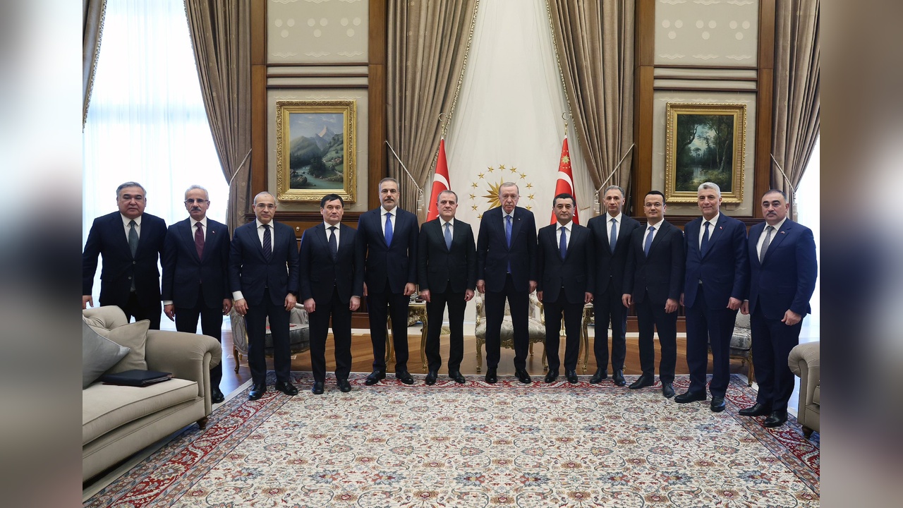 Cumhurbaşkanı Erdoğan, Özbekistan ve Azerbaycan Bakanları ile Bir Araya Geldi