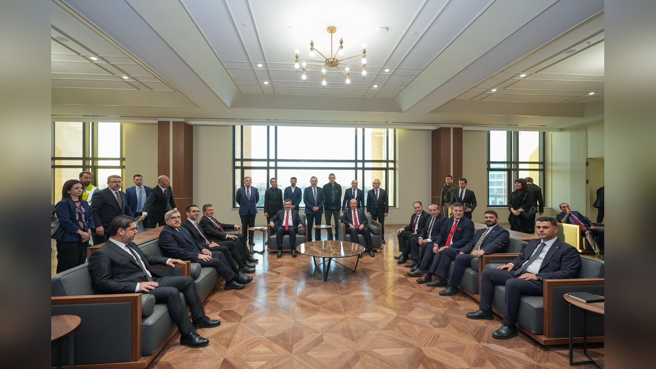 Cumhurbaşkanı Yardımcısı Yılmaz, KKTC Cumhurbaşkanlığı Yerleşkesi'nde İncelemelerde Bulundu