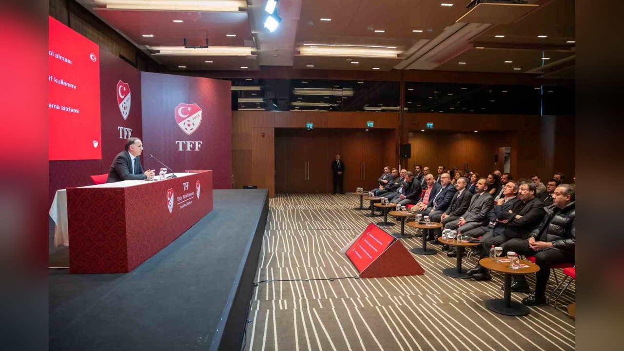Merkez Hakem Kurulu ve TAS'tan Bilgilendirme Toplantısı Gerçekleştirildi