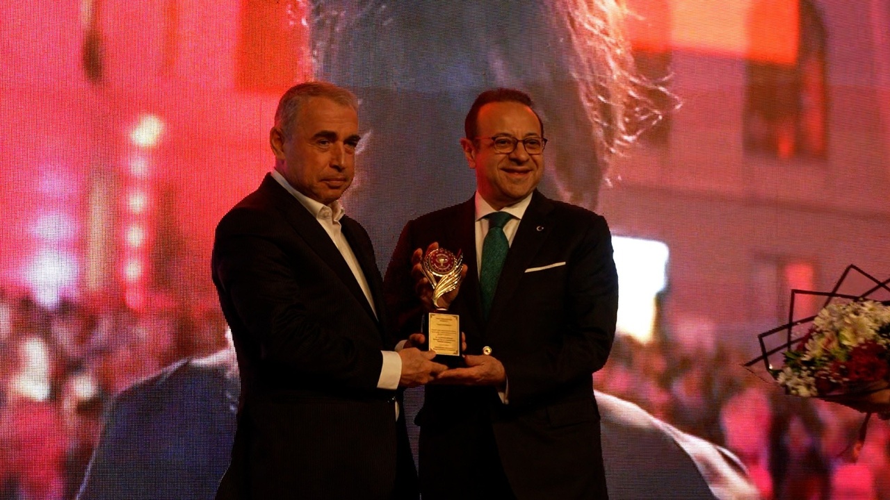 Egemen Bağış, Yılın Diplomatı Ödülüne Layık Görüldü