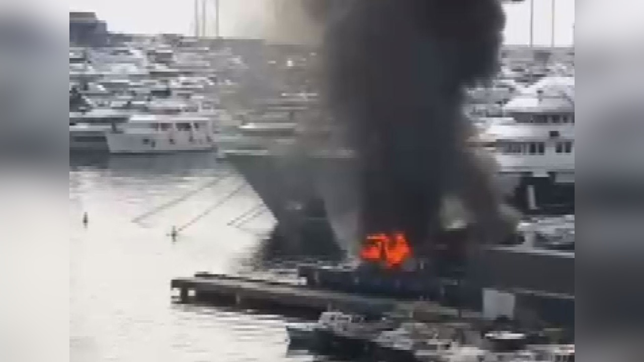 Pendik Marina'da Yakıt İstasyonunda Yangın Çıktı