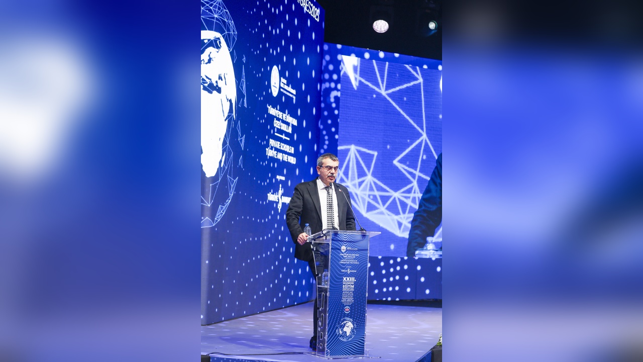 Bakan Tekin, Özel Okullara Uyarıda Bulundu