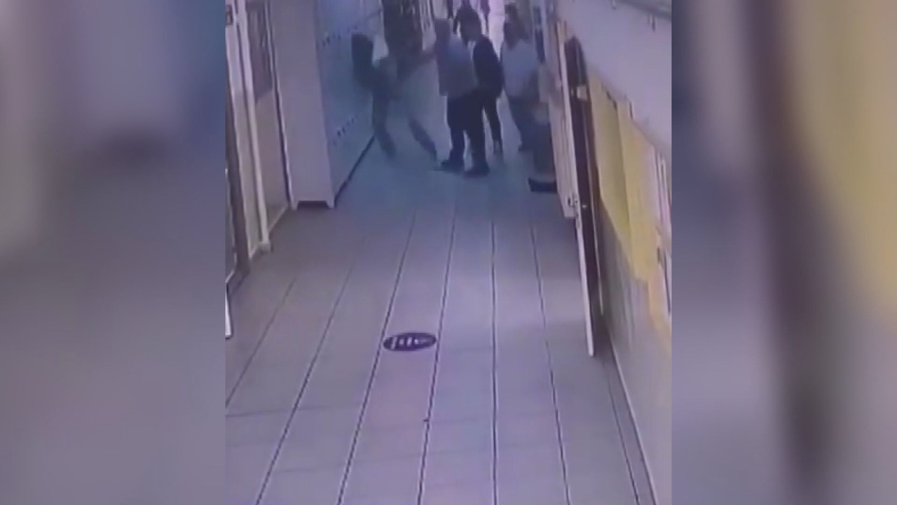 Sarıyer'de Öğretmene Saldıran Velinin Cezası Belli Oldu
