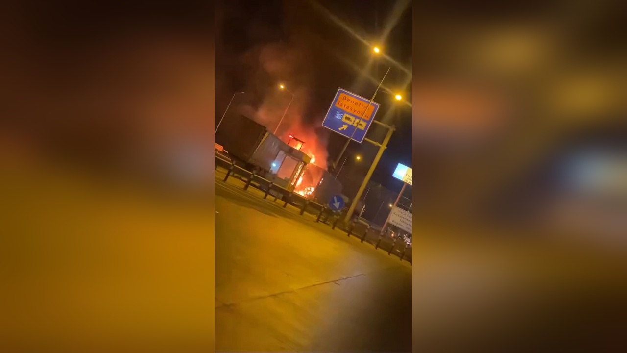 Sunta Yüklü TIR'ın Alev Alması Sonucu Sürücü Hayatını Kaybetti