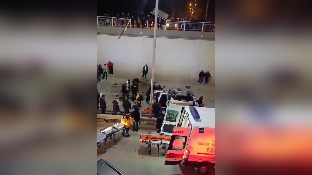 Tokat'ta Alt Geçide Uçan Otomobilde İki Kişi Yaralandı
