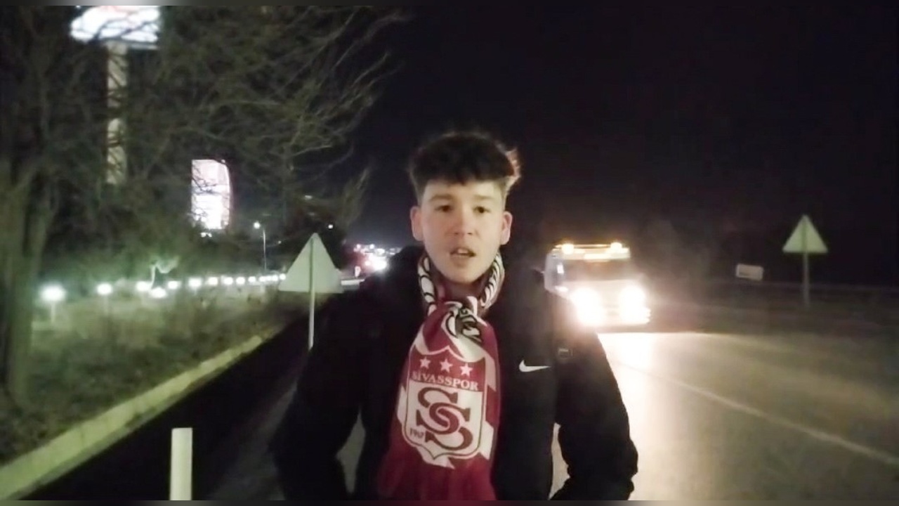 Sivasspor Taraftarları Otostopla İstanbul Yolculuğuna Çıktı