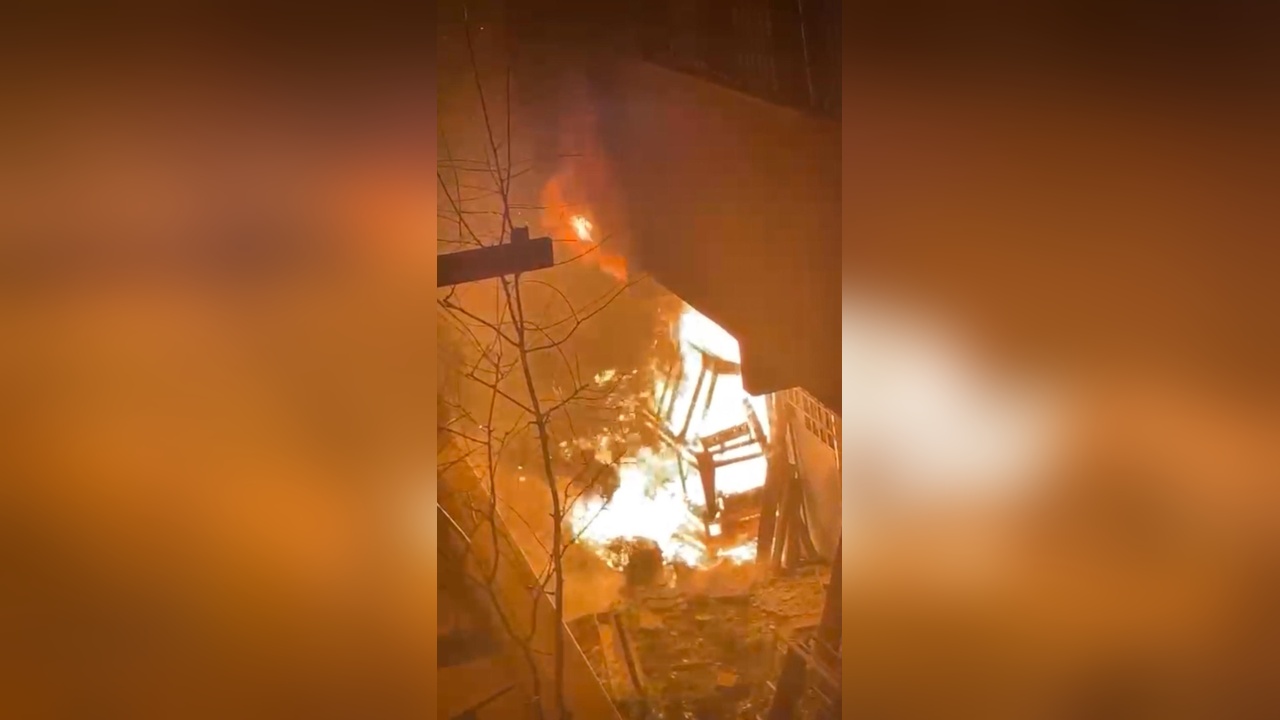 Kağıthane'deki Koltuk Döşeme Atölyesinde Yangın Çıktı