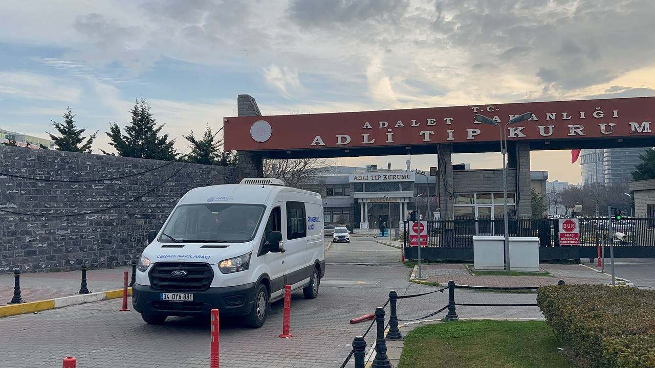 Eyüpsultan'da Aile Katliamı: Cenazeler Adli Tıp'tan Alındı
