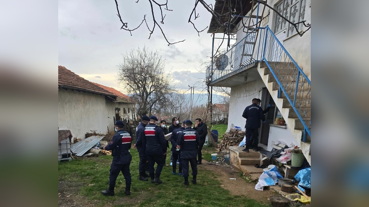 Zehirlenme Olayında Çift Hayatını Kaybetti