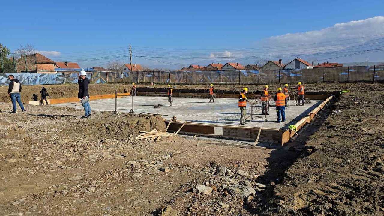 Kosova'da Yeni Bir Kültürel Merkez İnşaatına Başlandı