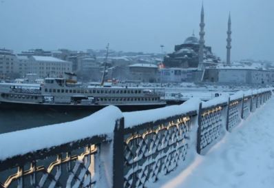 İstanbul'a beklenen kar geliyor! Tarih verildi