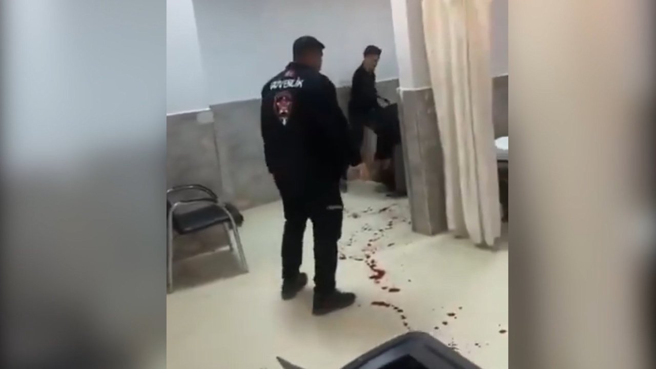 Şanlıurfa Acil Servisinde Bıçaklı Kavga: 5 Kişi Yaralandı