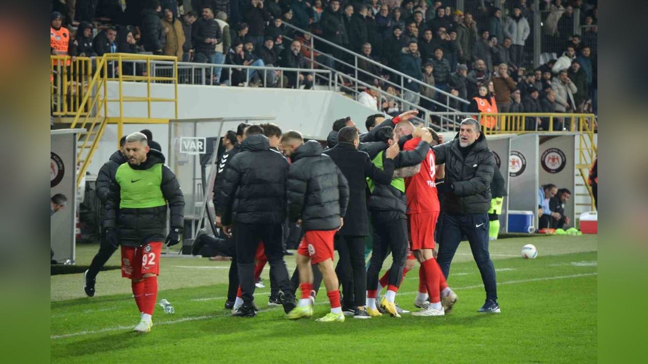 Çorum FK, Bandırmaspor'u Farklı Geçti