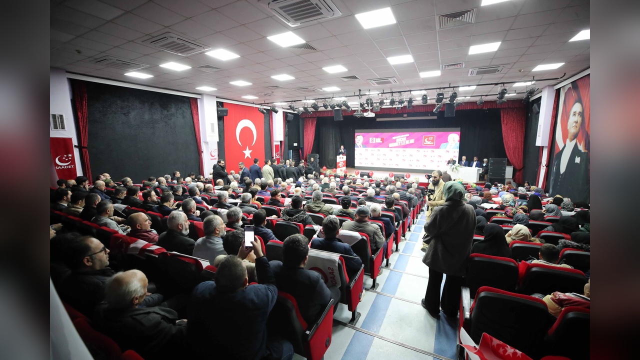 Arıkan, Yalova'da Saadet Partisi'nin Kongresine Katıldı