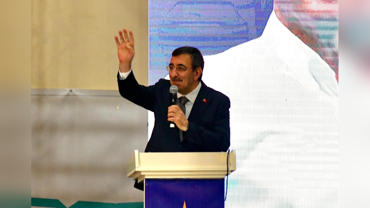 Cevdet Yılmaz: Üniversiteler Arasında Farklılık Olmalı