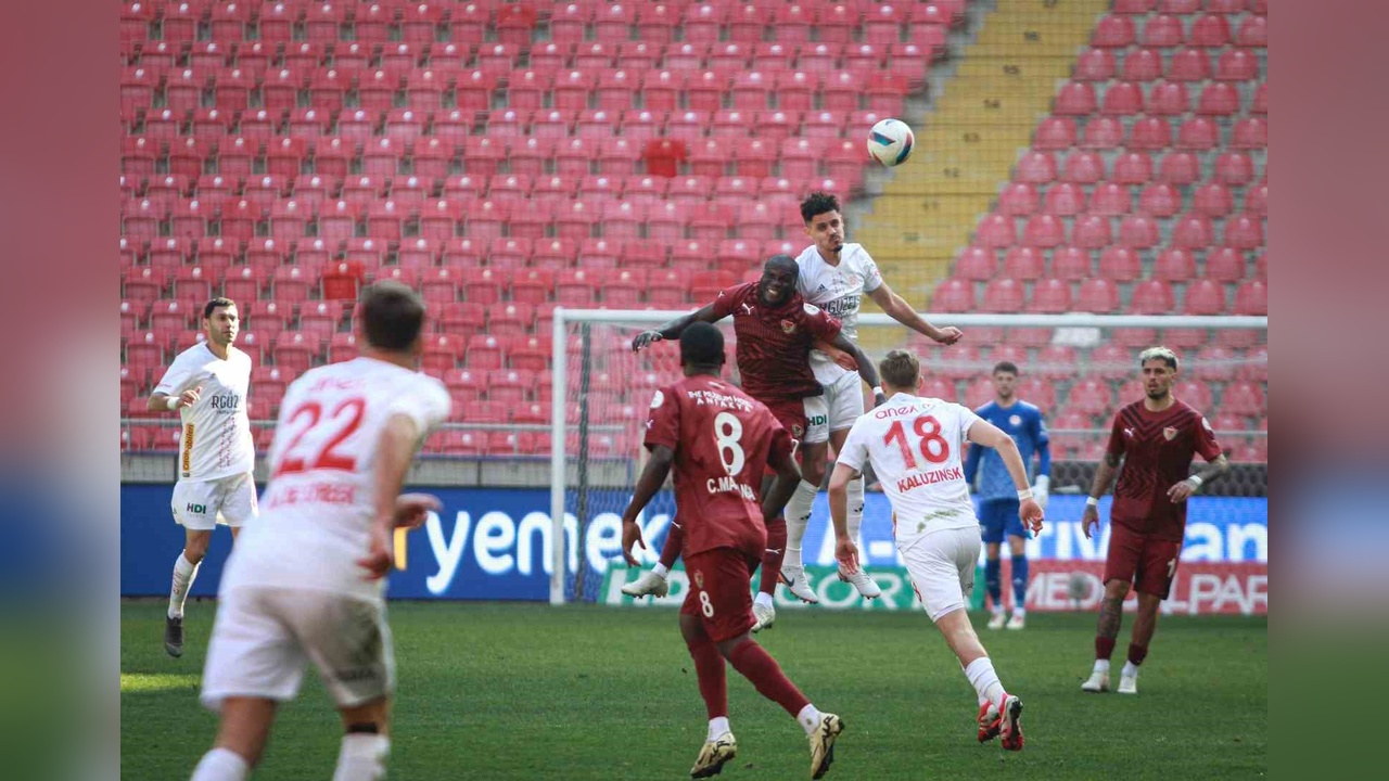 Antalyaspor, Hatayspor'u Ziyaretinde Galip Geldi