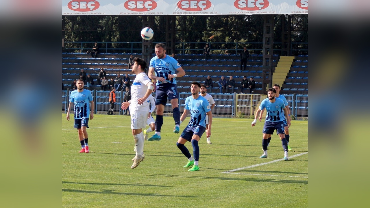 Karacabey Belediyespor, Ankara Demirspor'u 2-1 Mağlup Etti
