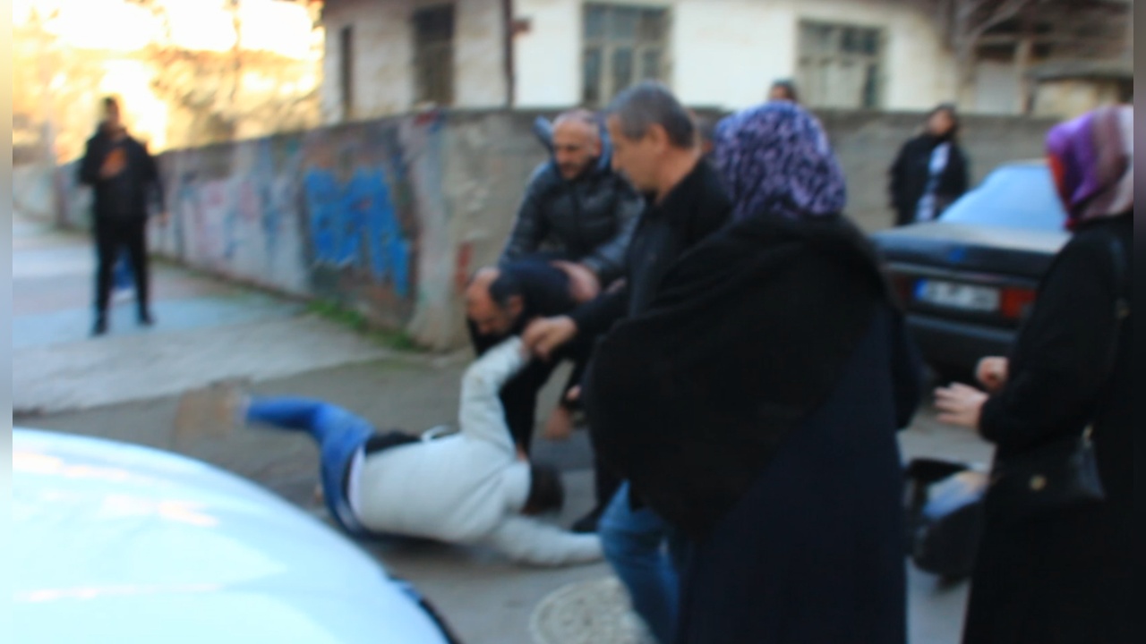 Trafik Tartışması Kavga ile Sonuçlandı: O Anlar Kamerada