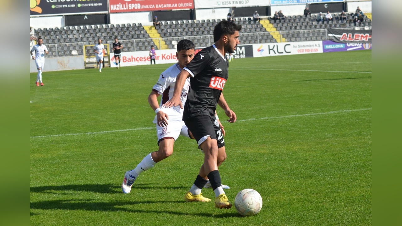 Elazığspor, Nazillispor'u Farklı Geçti