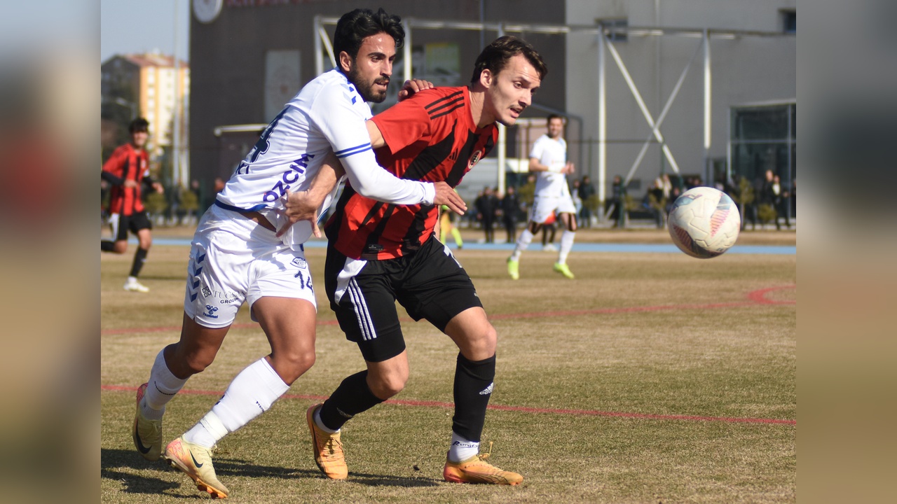 Erciyes 38 FK ve 7 Eylül Turgutlu Beraberlikte Kaldı
