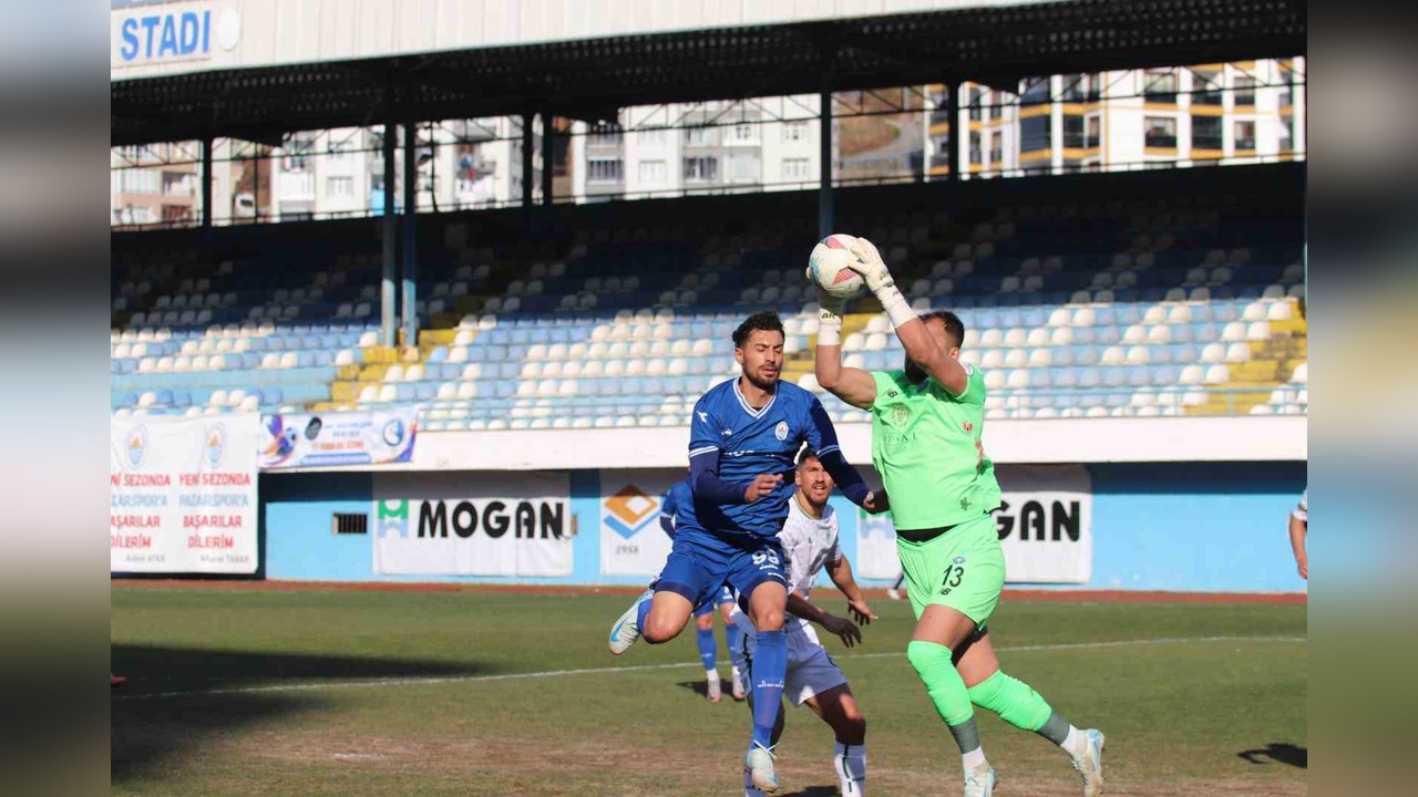 TFF 3. Lig'de Pazarspor ve 1922 Konyaspor Beraberlik Elde Etti
