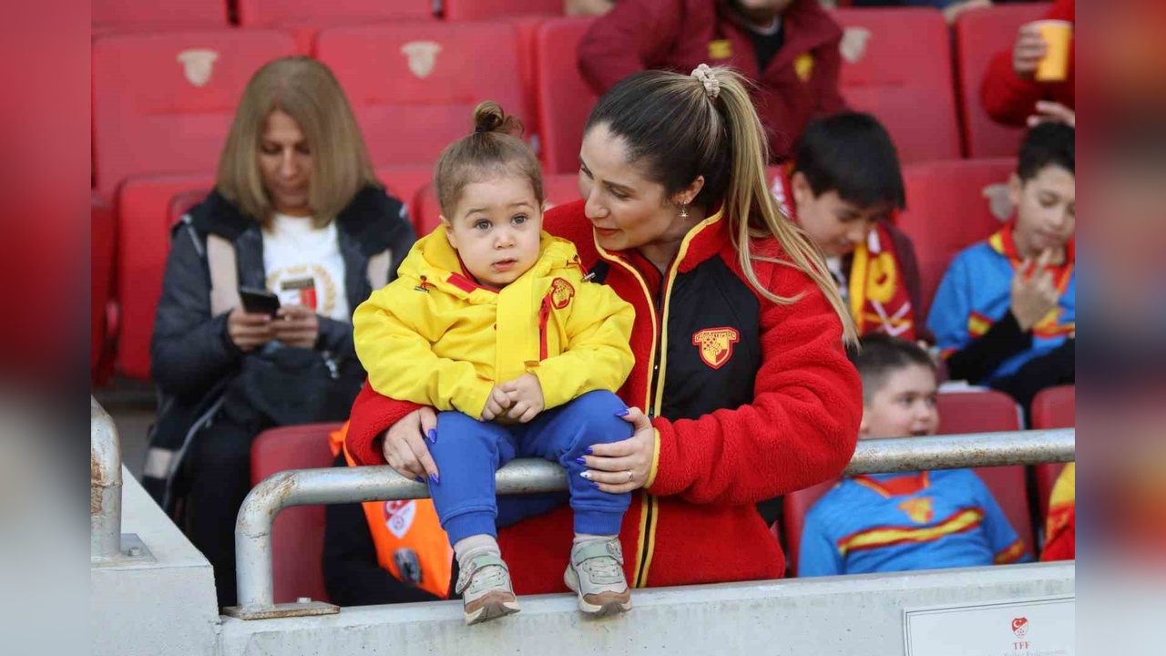 Alanyaspor, Göztepe'yi İlk Yarıda Geride Bıraktı