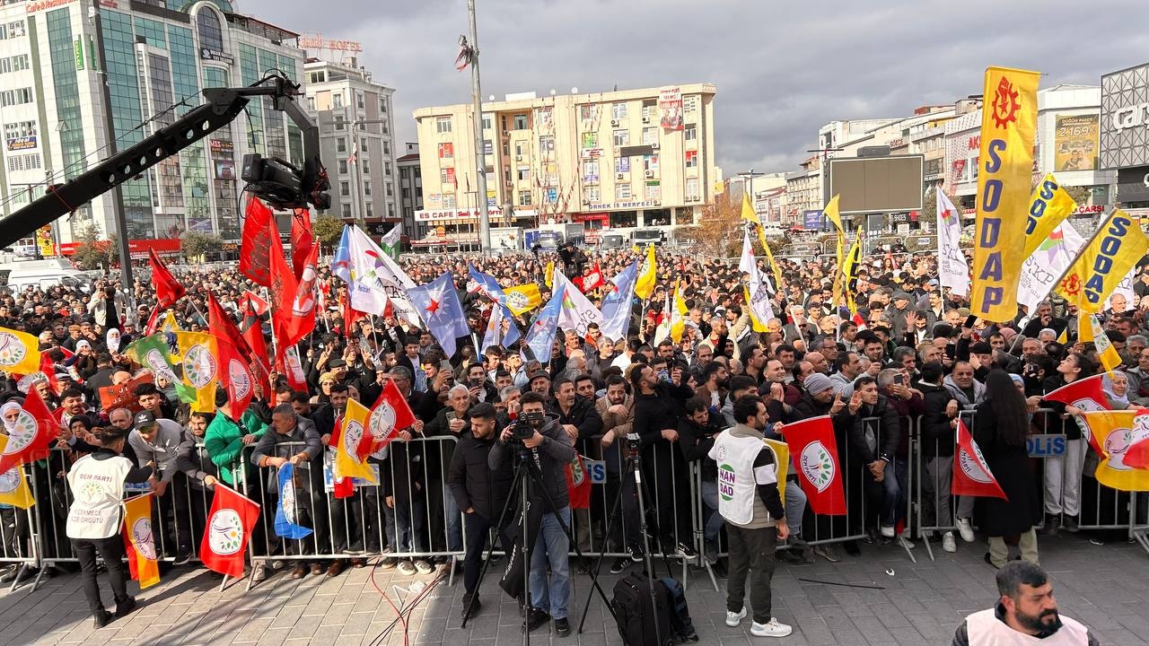 Tülay Hatimoğulları'ndan Barış Vurgusu