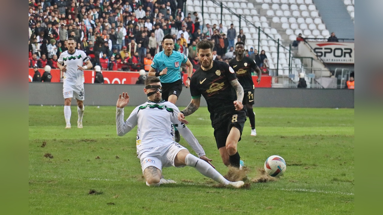 Amed Sportif ve Sakaryaspor Beraberliği: 2-2