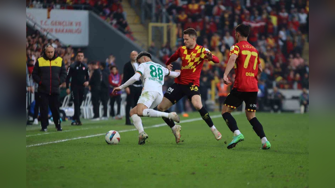 Alanyaspor, Göztepe'yi Deplasmanda Mağlup Etti