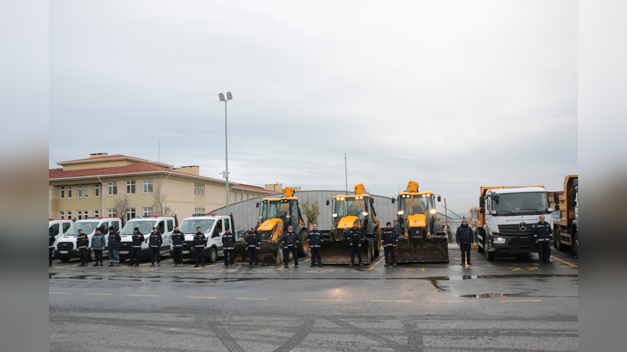 Küçükçekmece'de Kış Hazırlıkları İçin 1.230 Personel Görevde