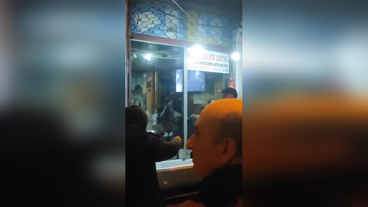 Bahçelievler'de Silahlı Saldırı: Üç Kişi Yaralandı