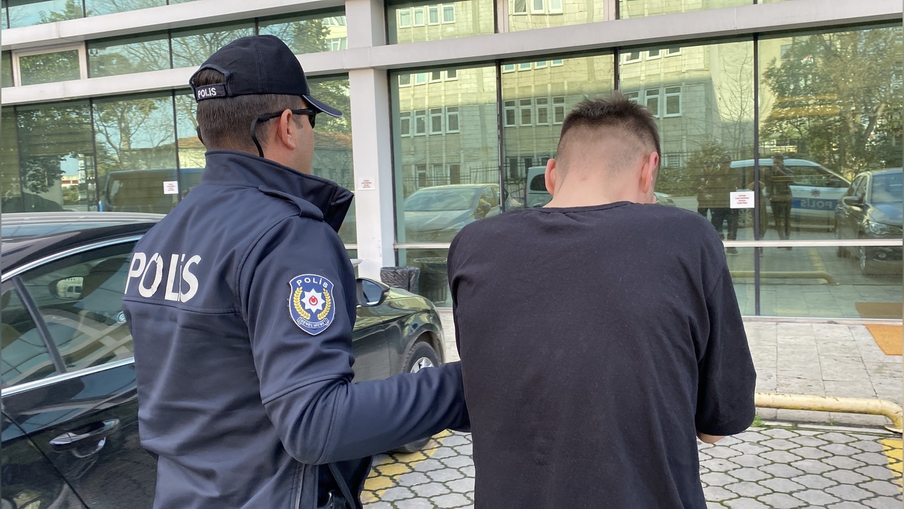 Kadın, Canlı Konum Göndererek Şiddetten Kurtuldu