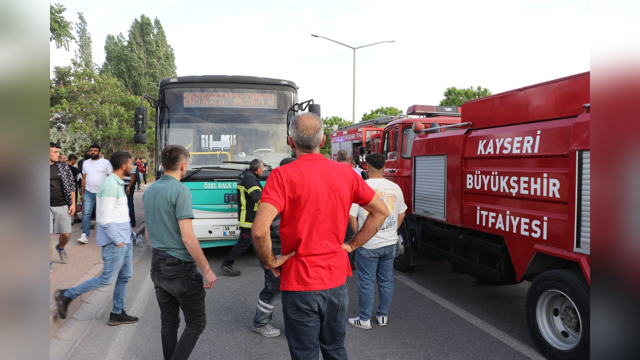 Otobüs Kazasında Annesini Kaybeden Çocuk İçin Adalet Arayışı