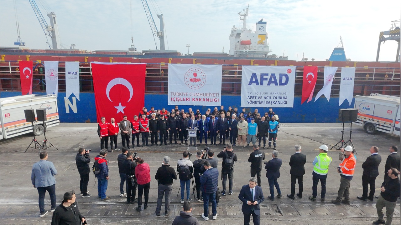 Mersin'den Gazze'ye 15. İyilik Gemisi Hareket Etti