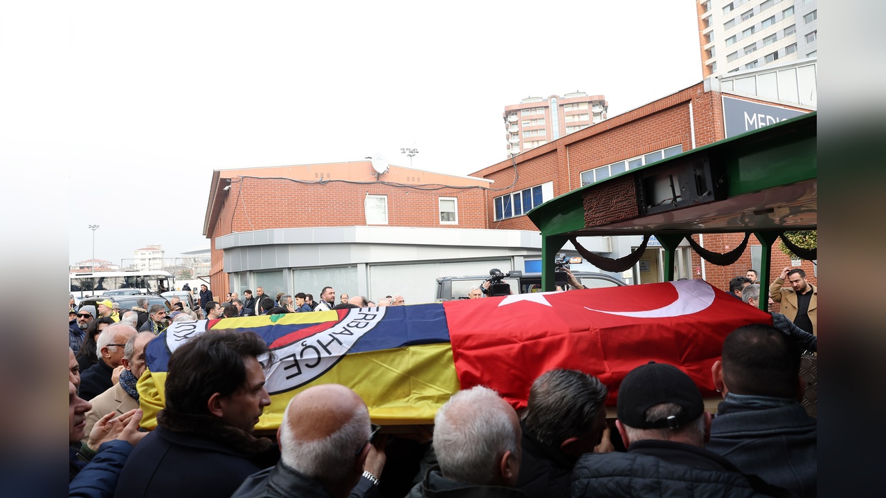Ogün Altıparmak, Son Yolculuğuna Uğurlandı
