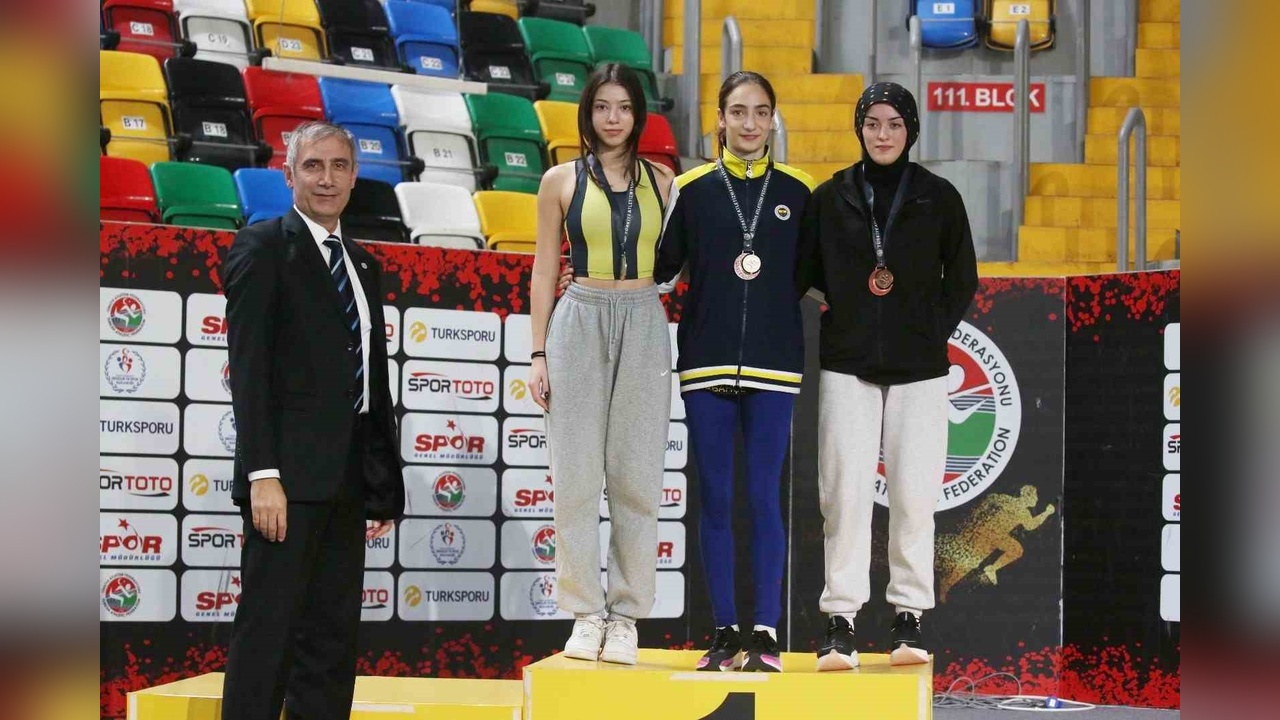 U18 Türkiye Salon Atletizm Şampiyonası Tamamlandı