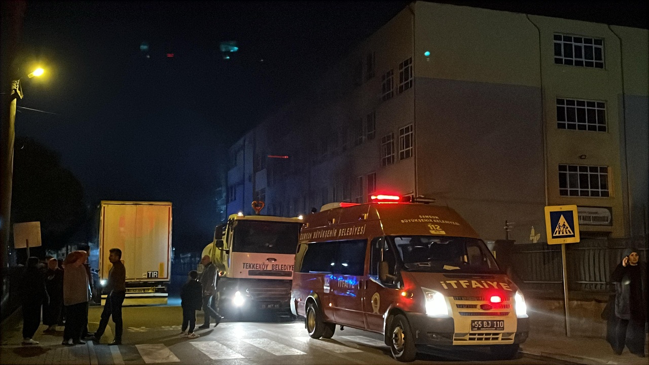 Samsun'daki Okul Yangını Kontrol Altına Alındı